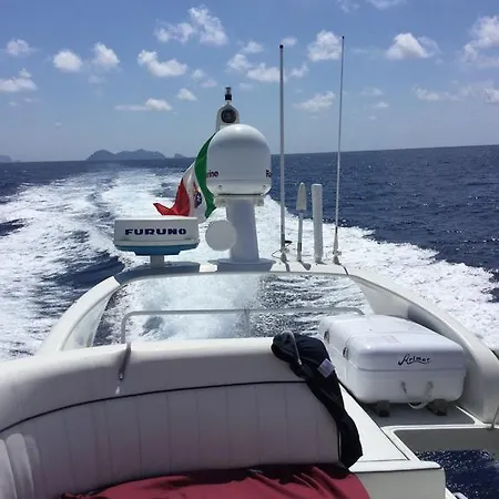 Hotel na wodzie M/y Maristella